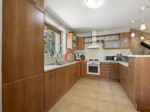 Prodej rodinného domu, Velké Bílovice, Morávky, 177 m2
