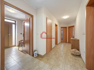 Prodej rodinného domu, Velké Bílovice, Morávky, 177 m2