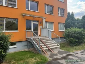 Pronájem bytu 2+kk, Praha - Bohnice, Ratibořská, 44 m2