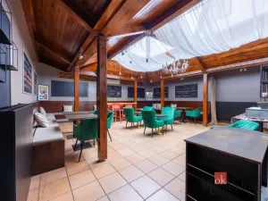 Pronájem restaurace, Hradec Králové, Velké náměstí, 700 m2