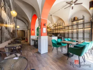 Pronájem restaurace, Hradec Králové, Velké náměstí, 700 m2
