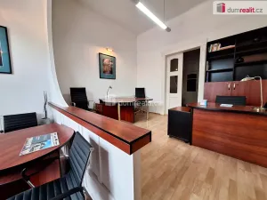 Pronájem kanceláře, Praha - Bubeneč, Bubenečská, 51 m2