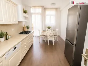 Prodej bytu 3+1, Praha - Dejvice, Eliášova, 82 m2