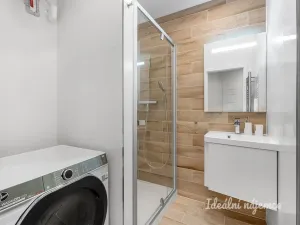 Pronájem bytu 1+kk, Praha - Podolí, Na dolinách, 39 m2