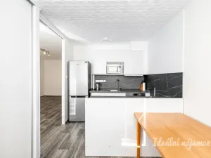 Pronájem bytu 3+1, Praha - Kobylisy, Taussigova, 67 m2