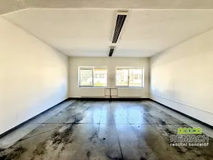 Pronájem skladu, Uherské Hradiště, Sokolovská, 54 m2