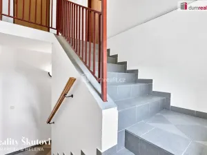 Prodej komerční nemovitosti, Ústí nad Labem - Předlice, Hrbovická, 350 m2