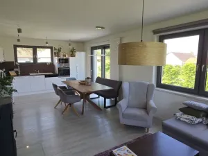Prodej rodinného domu, Mojné, 99 m2
