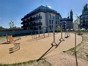 Pronájem bytu 1+kk, Kladno, Ke křížku, 35 m2