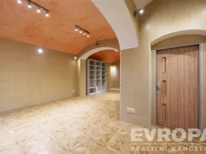 Pronájem obchodního prostoru, Praha - Žižkov, Husitská, 49 m2