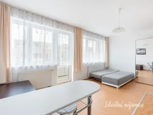 Pronájem bytu 1+kk, Praha - Kyje, Farkašova, 32 m2