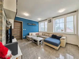 Prodej bytu 3+1, Trutnov - Poříčí, Voletinská, 87 m2
