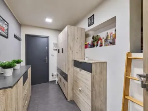 Prodej bytu 3+1, Trutnov - Poříčí, Voletinská, 87 m2