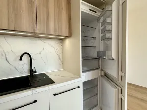 Pronájem bytu 1+kk, Třebíč - Nové Město, Modřínová, 38 m2