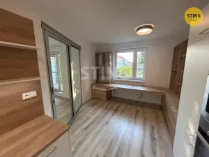 Pronájem bytu 1+1, Pardubice, U Sportovní školy, 50 m2