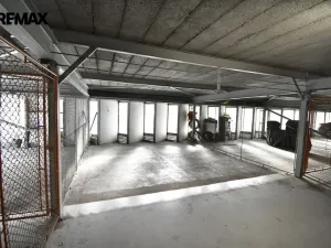 Prodej garážového stání, Hradec Králové - Nový Hradec Králové, Mrštíkova, 13 m2