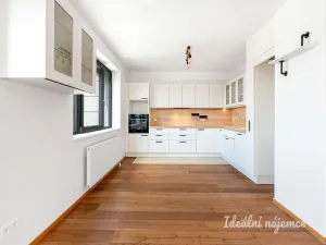 Pronájem bytu 4+kk, Horoměřice, Karla IV., 117 m2