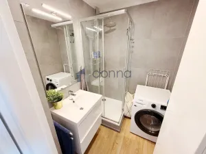 Pronájem bytu 2+kk, Praha, Třeboradická, 57 m2