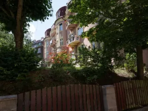 Prodej bytu 3+1, Karlovy Vary, Poděbradská, 101 m2