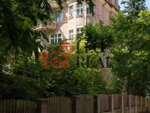 Prodej bytu 3+1, Karlovy Vary, Poděbradská, 101 m2