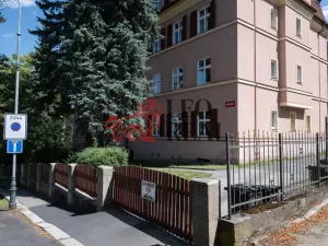 Prodej bytu 3+1, Karlovy Vary, Poděbradská, 101 m2