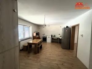 Prodej rodinného domu, Hronov - Zbečník, 160 m2