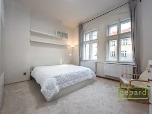 Pronájem bytu 2+kk, Praha - Smíchov, Grafická, 54 m2