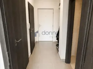Pronájem bytu 2+kk, Praha, U Hostavického potoka, 56 m2