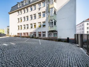 Pronájem obchodního prostoru, Praha - Žižkov, Jeseniova, 240 m2