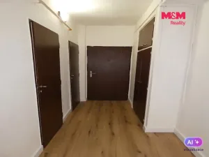 Pronájem bytu 2+1, Louny, 28. října, 56 m2