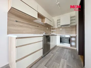 Pronájem bytu 2+kk, Bzenec, náměstí Svobody, 51 m2