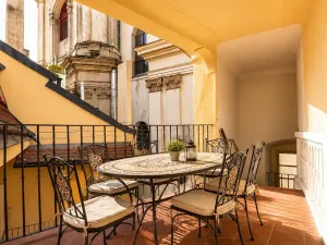 Prodej apartmánu, Praha - Malá Strana, Malostranské náměstí, 117 m2