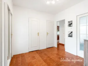 Pronájem bytu 3+1, Praha - Kobylisy, Chotovická, 71 m2
