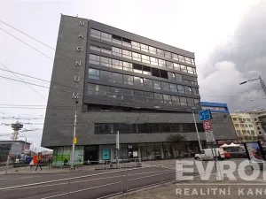 Pronájem kanceláře, Pardubice - Zelené Předměstí, třída Míru, 24 m2