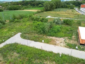 Prodej pozemku, Mikulov, Slovácké brigády, 721 m2