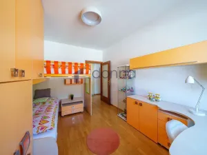 Pronájem bytu 3+kk, Praha, Podvinný mlýn, 80 m2