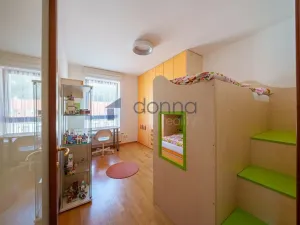 Pronájem bytu 3+kk, Praha, Podvinný mlýn, 80 m2