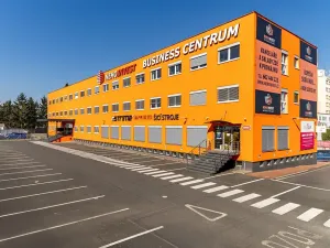 Pronájem kanceláře, Praha - Vysočany, Lisabonská, 53 m2