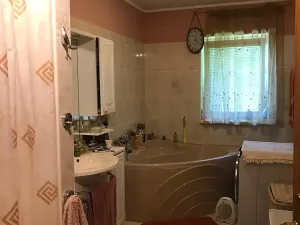 Prodej rodinného domu, Pila, 220 m2
