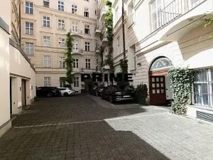 Pronájem kanceláře, Praha - Nové Město, Lazarská, 189 m2