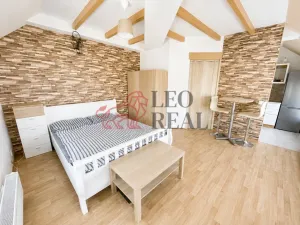 Pronájem bytu 1+kk, Náměšť nad Oslavou, 28 m2