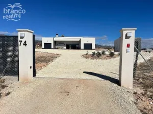 Prodej rodinného domu, Pinoso, Alicante, Španělsko, 165 m2