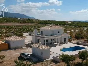 Prodej rodinného domu, Pinoso, Alicante, Španělsko, 220 m2