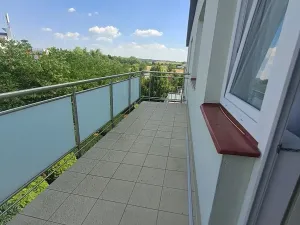 Pronájem bytu 2+1, Praha - Běchovice, Českobrodská, 77 m2