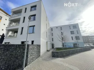 Pronájem bytu 1+kk, Praha - Hlubočepy, Devonská, 39 m2