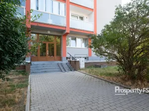 Pronájem bytu 3+kk, Kladno - Kročehlavy, Obránců míru, 53 m2
