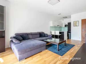 Pronájem bytu 2+kk, Praha - Smíchov, Jeřabinová, 53 m2