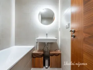 Pronájem bytu 2+kk, Praha - Smíchov, Jeřabinová, 53 m2