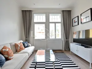 Pronájem bytu 2+kk, Praha - Vinohrady, náměstí Jiřího z Poděbrad, 56 m2