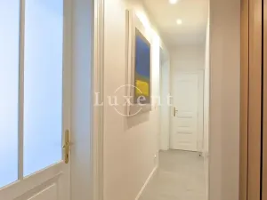 Pronájem bytu 2+kk, Praha - Vinohrady, náměstí Jiřího z Poděbrad, 56 m2